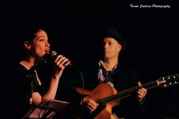 Hetty Kate and Sam Lemann on stage at The Jazz Basement